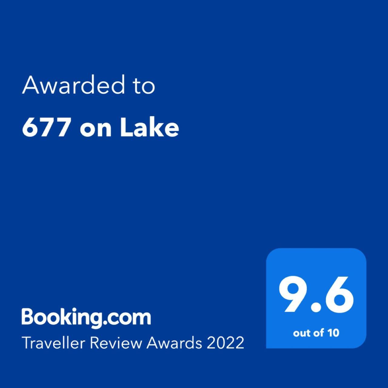 677 On Lake Уилдернесс Экстерьер фото